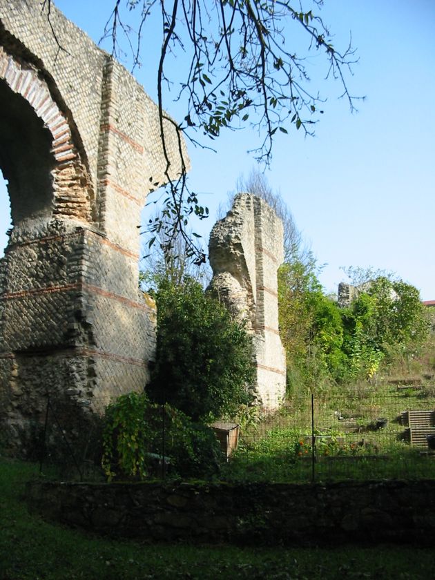 Mornant, pont canal du Mornantet