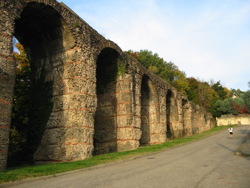 Beaunant, pont siphon du Garon, derri�®re chez les Douarts
