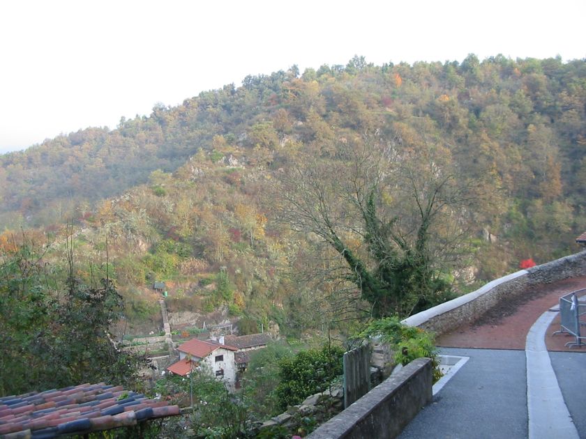 Chagnon village, l'aqueduc est enterr© tout autour de la vall©e (11 km)