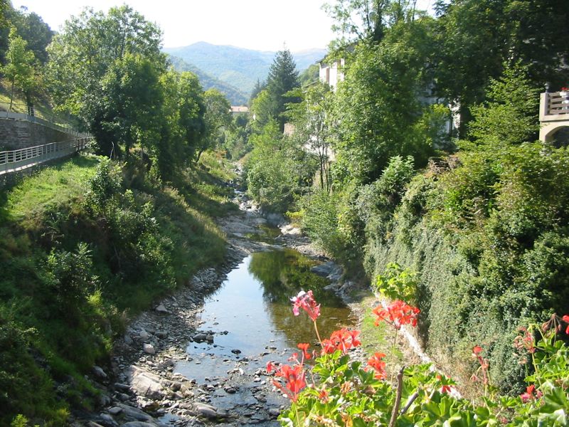 Les Plantiers, pique-nique ruisseau de Borgne